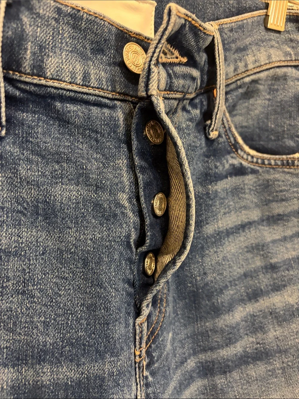 MOTHER Superior The Ditcher Cropped Straight Jeans in Running With Scissors